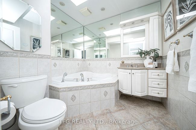 7 - 120 Glen Manor Dr, Condo with 2 bedrooms, 2 bathrooms and 1 parking in Toronto ON | Image 21