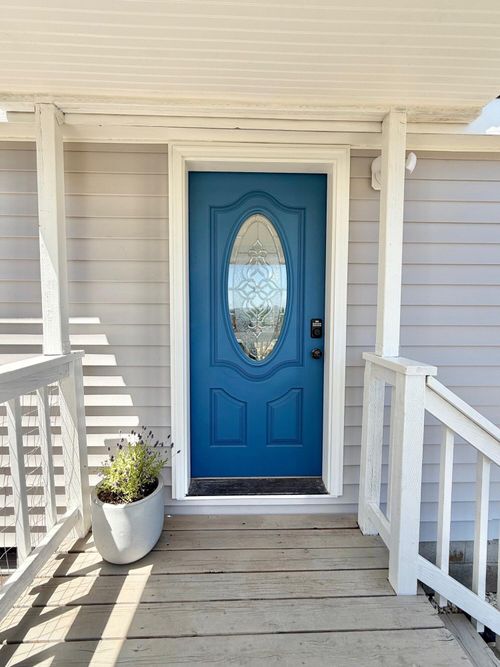 2327 Autumn Ave, Klamath Falls, OR, 97601-5506 | Card Image