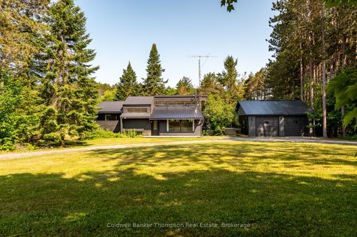 1049 Lawrence Pit Rd, Utterson, ON, P0B1M0 | Card Image
