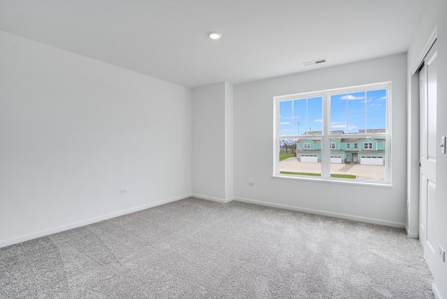 464 Carpathian Dr, Townhouse with 3 bedrooms, 3 bathrooms and 2 parking in Crystal Lake IL | Image 25