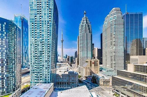 2206-1 Scott St, Toronto, ON, M5E1A1 | Card Image