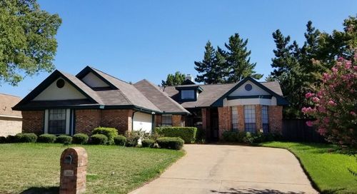 510 Gunnison Dr, Arlington, TX, 76006-2024 | Card Image