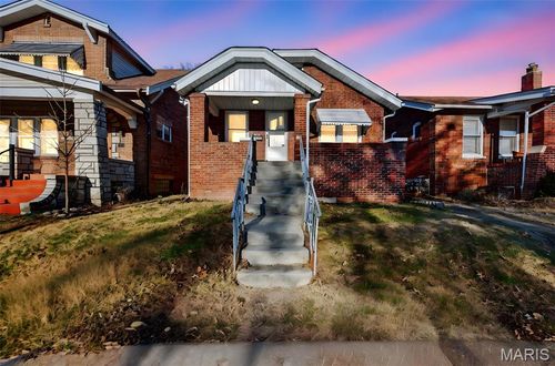 6135 Newport Ave, Saint Louis, MO, 63116-2924 | Card Image