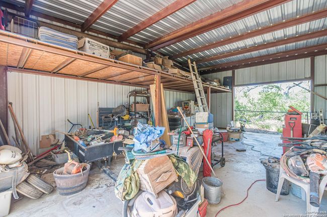 120 Dickerson Rd, House other with 3 bedrooms, 2 bathrooms and null parking in Bigfoot TX | Image 42
