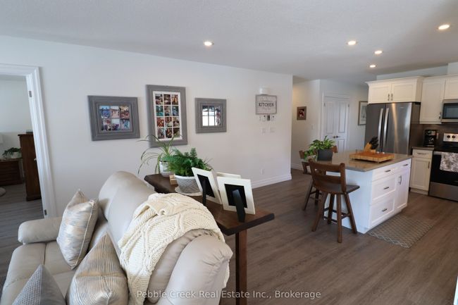 215 Lake Breeze Dr, House other with 2 bedrooms, 2 bathrooms and 2 parking in Goderich ON | Image 19