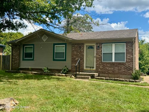 6910 Village Green Blvd, Pewee Valley, KY, 40056-9086 | Card Image