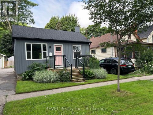 43 Wiley St, St. Catharines, ON, L2R4G1 | Card Image