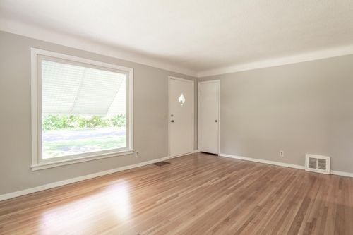 3708 Xenia Avenue N, Crystal, MN, 55422 | Card Image
