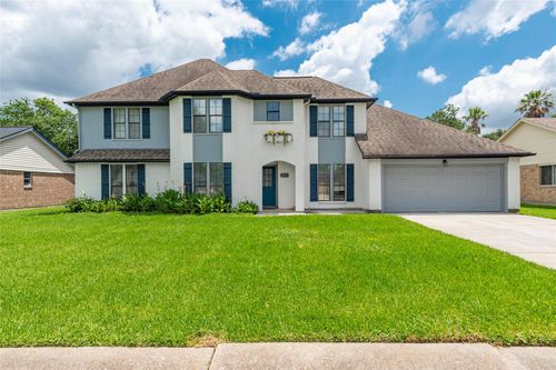 1402 Osborne Dr, Friendswood, TX, 77546-4775 | Card Image