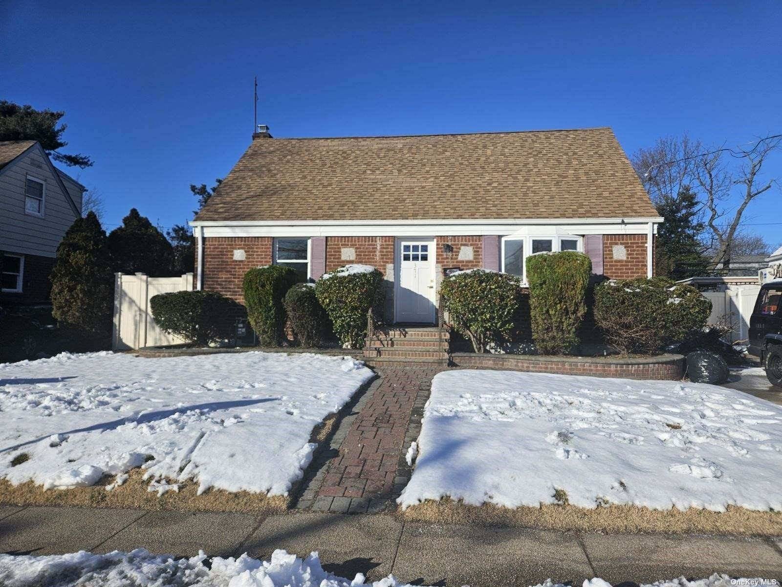 Hendrickson Ave, Valley Stream, NY 11580