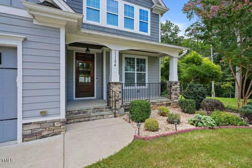 1124 Armsleigh Ct, Raleigh, NC, 27603-5570 | Card Image