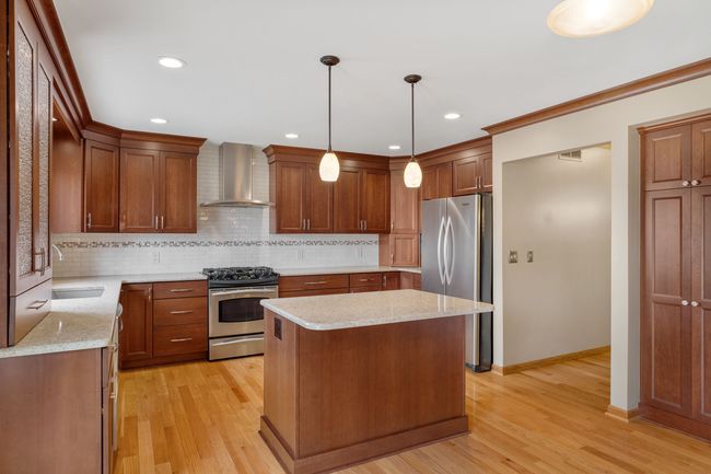 Stainless Steel Appliances | Image 19