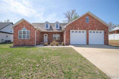 2940 Karmen Ln, Poplar Bluff, MO, 63901-2024 | Card Image