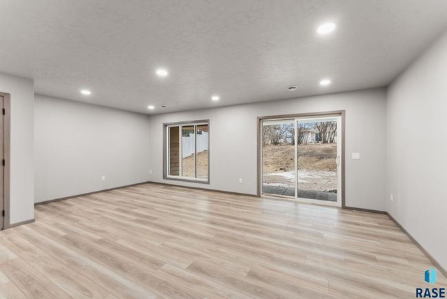 711 Dakota Ave, Townhouse with 3 bedrooms, 3 bathrooms and null parking in Dell Rapids SD | Image 12