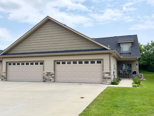 650 Shardlow Place Ne, Byron, MN, 55920 | Card Image