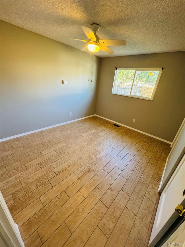 1641 S Rifle St, House other with 3 bedrooms, 1 bathrooms and 1 parking in Aurora CO | Image 14