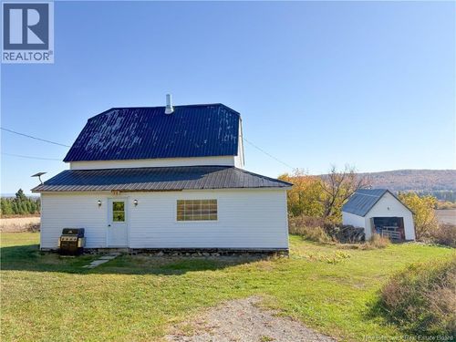 {{alt}} | Card Image