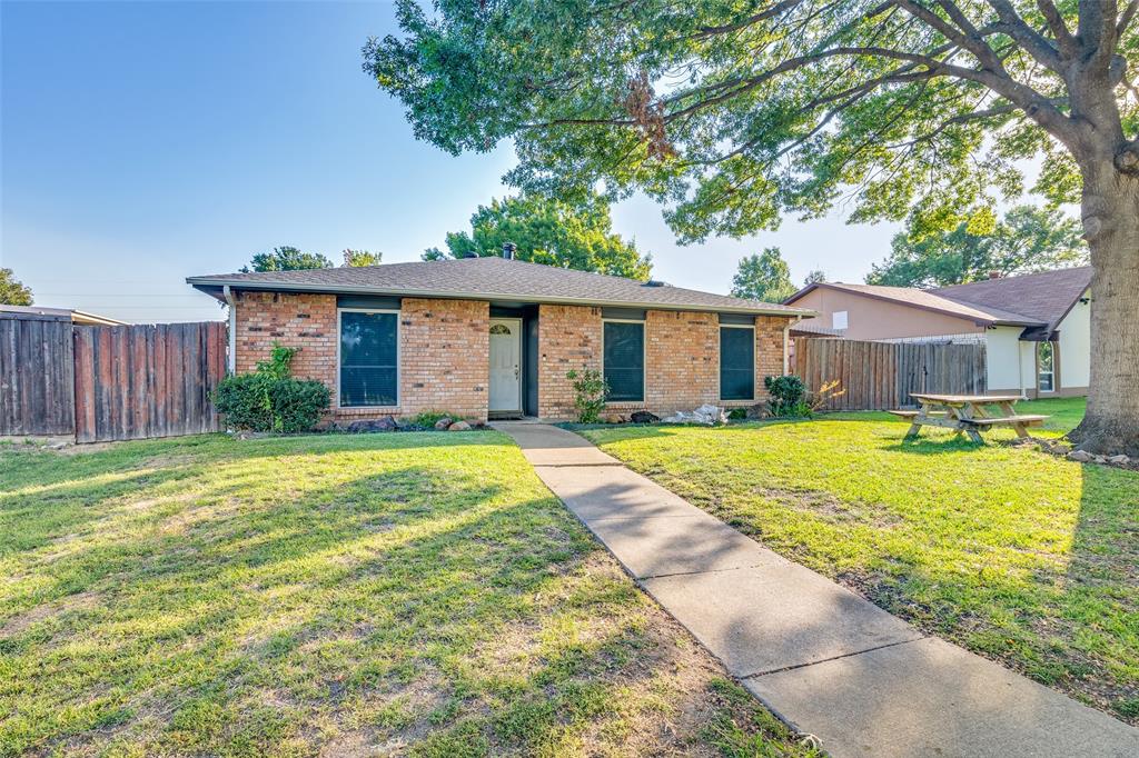 Roman Way, Garland, TX 75040