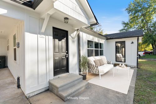 120 S Mitchell St, Conway, AR, 72034-6858 | Card Image