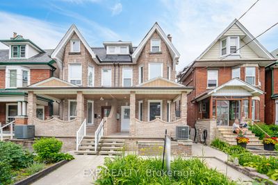 250 St Clarens Ave, Home with 4 bedrooms, 4 bathrooms and 3 parking in Toronto ON | Image 1