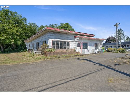 940 N Main Ave, Tillamook, OR, 97141 | Card Image