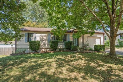 8608 W 69th Terrace, House other with 2 bedrooms, 1 bathrooms and null parking in Overland Park KS | Image 2