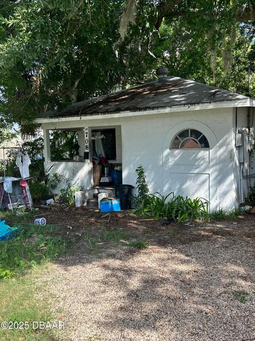 708 Verdell St, Daytona Beach, FL, 32114-4709 | Card Image