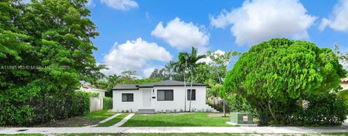 82 Ne 117th St, Miami, FL, 33161-6640 | Card Image
