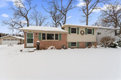 1619 Hass Dr, South Bend, IN, 46635-1931 | Card Image