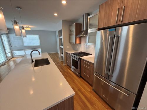 1927 Grove St, Denver, CO, 80204-1732 | Card Image