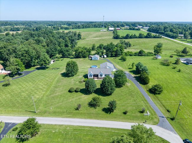 1036 Circle Dr, House other with 3 bedrooms, 2 bathrooms and null parking in Jamestown TN | Image 46