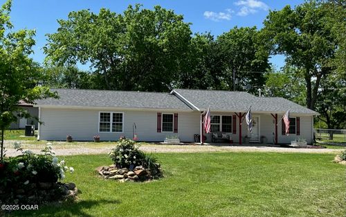 704 8th St, Oswego, KS, 67356-2300 | Card Image