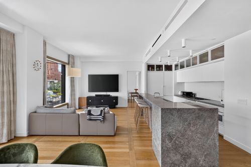 9a-30 Warren St, New York, NY, 10007-2477 | Card Image