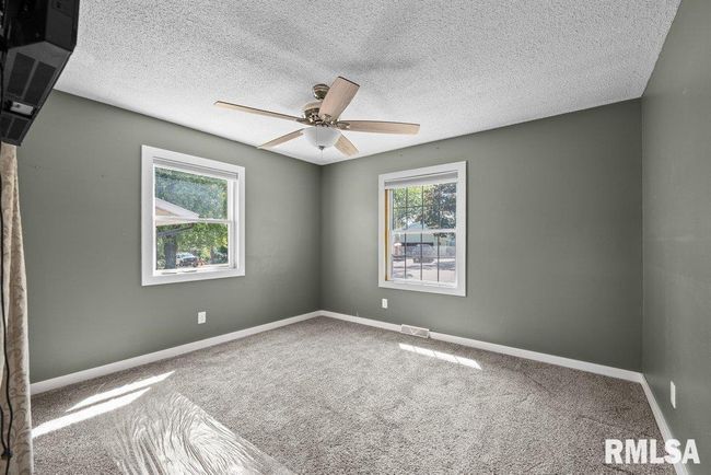 2920 E 35 Th St, House other with 4 bedrooms, 2 bathrooms and null parking in Davenport IA | Image 21