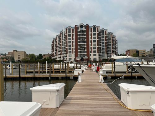 333 Lake Ave, RACINE, WI, 53403-1068 | Card Image