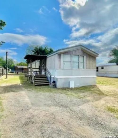 1606 The Lane St, Pleasanton, TX, 78064-2036 | Card Image