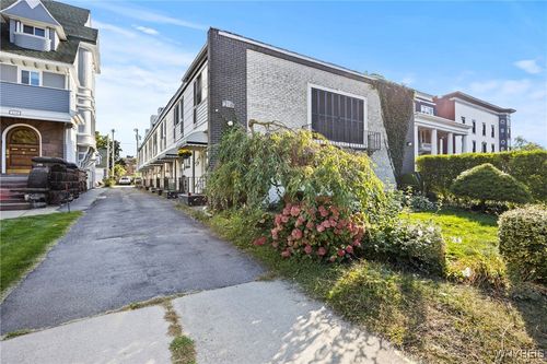 apt-3-216 Summer St, Buffalo, NY, 14222-2214 | Card Image