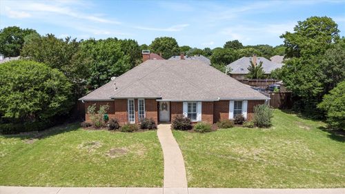 917 Willow Brook Dr, Allen, TX, 75002-2318 | Card Image