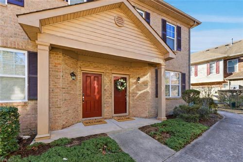 538 Hadleybrook Dr, Chesapeake, VA, 23320-4063 | Card Image