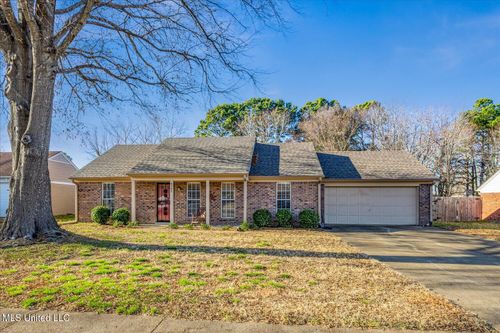 6795 Dunbarton Drive, Horn Lake, MS, 38637 | Card Image