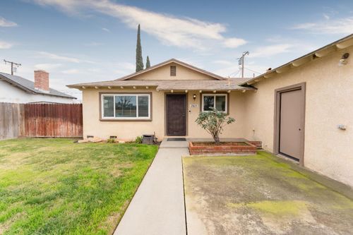 2815 N Douty St, Hanford, CA, 93230-1224 | Card Image