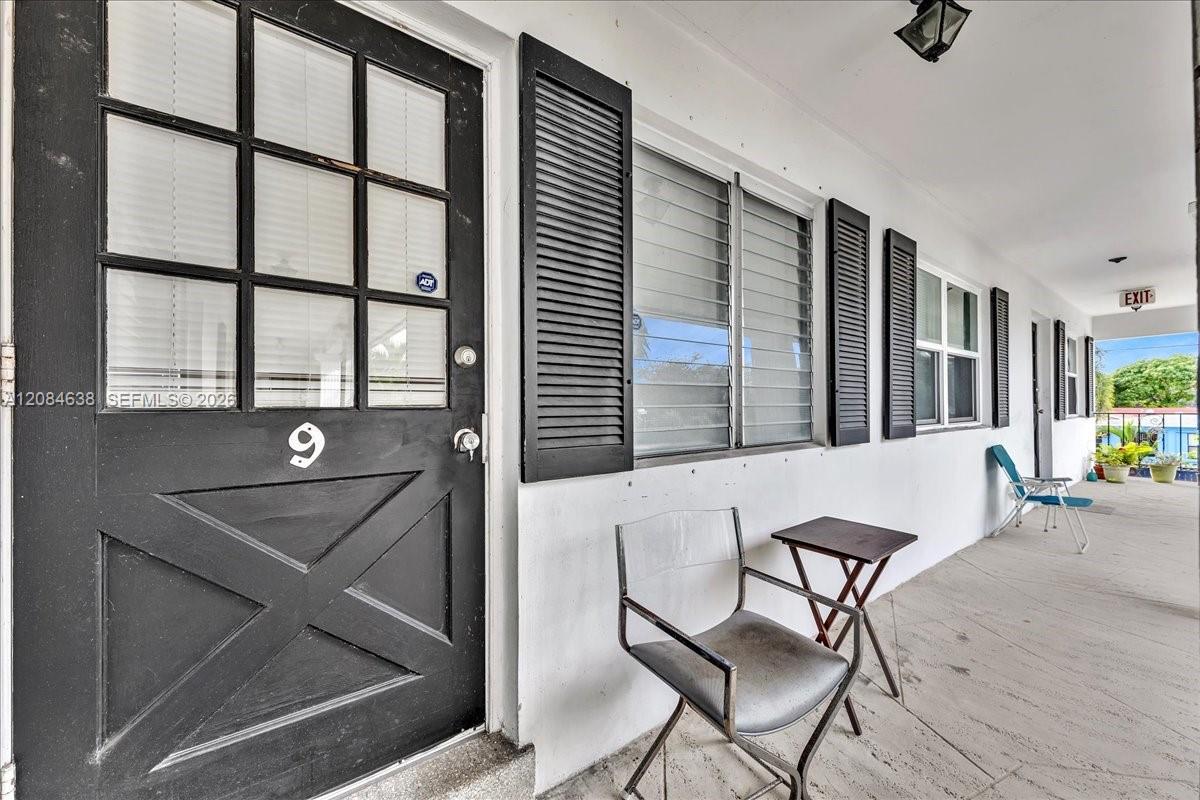 Residential in Hollywood 2