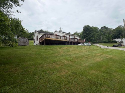 135 Wabash Ave, Belington, WV, 26250-9401 | Card Image