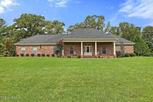 109 Grande Oaks Pl, Byram, MS, 39170-4401 | Card Image