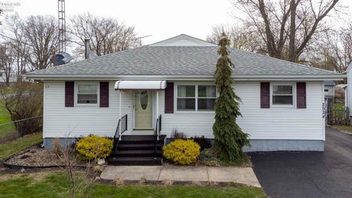 2524 Campbell St, Sandusky, OH, 44870-5309 | Card Image