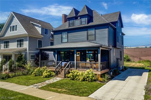 4604 Clinton Avenue, Cleveland, OH, 44113 | Card Image