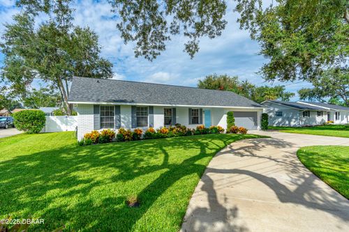 732 N Beach St, Ormond Beach, FL, 32174-4008 | Card Image