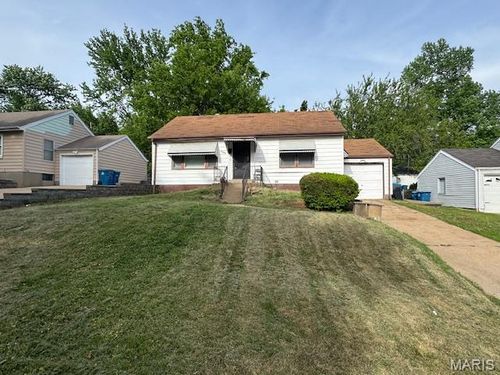 2409 Wieck Dr, Jennings, MO, 63136-3939 | Card Image