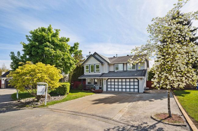 6334 171 Street, House other with 5 bedrooms, 3 bathrooms and 7 parking in Surrey BC | Image 1