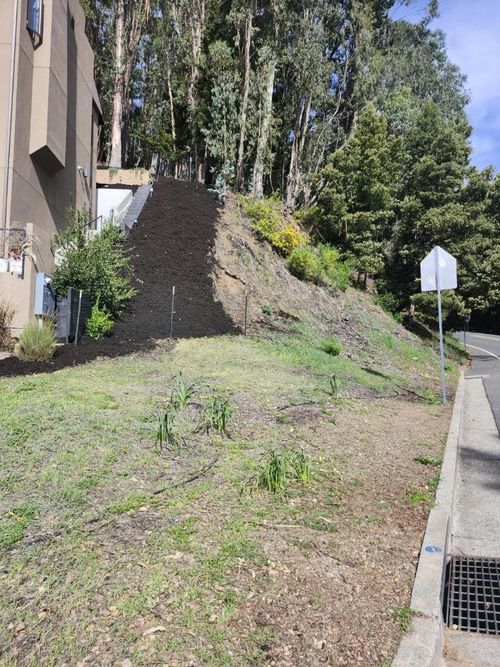 2598 Scout Road, Oakland, CA, 94603 | Card Image